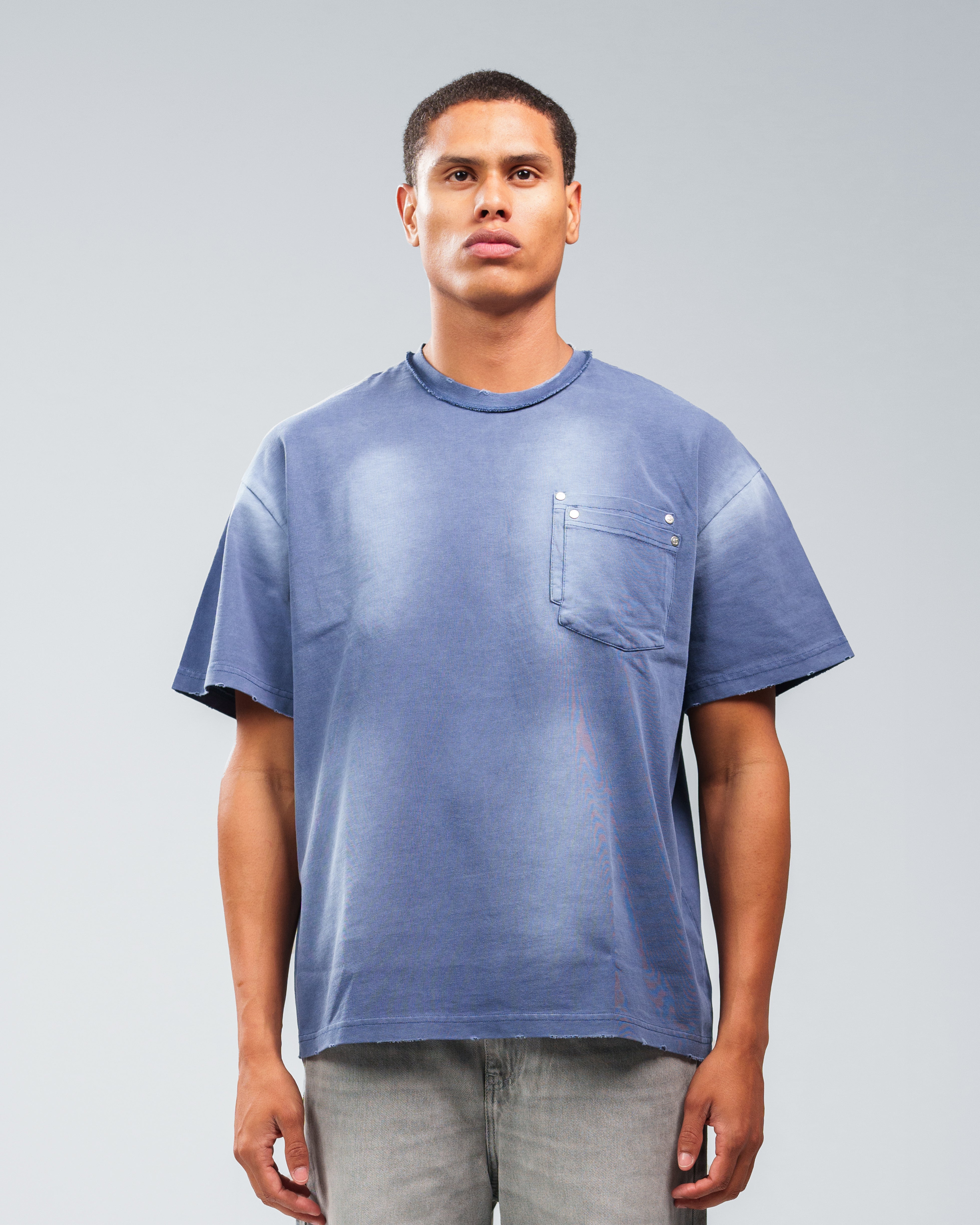 STONE WASHED DOUBLE POCKET T-SHIRT