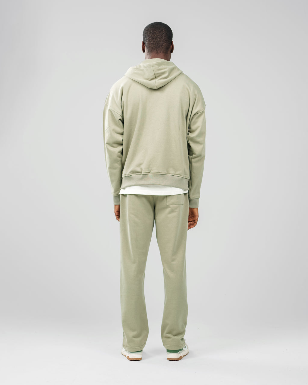 ZIP UP
