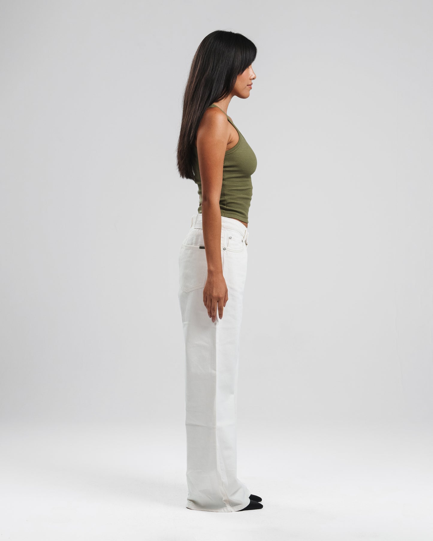 BONE WHITE RELAXED MID RISE JEANS