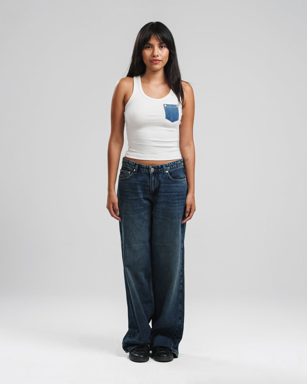 RELAXED MID RISE JEANS