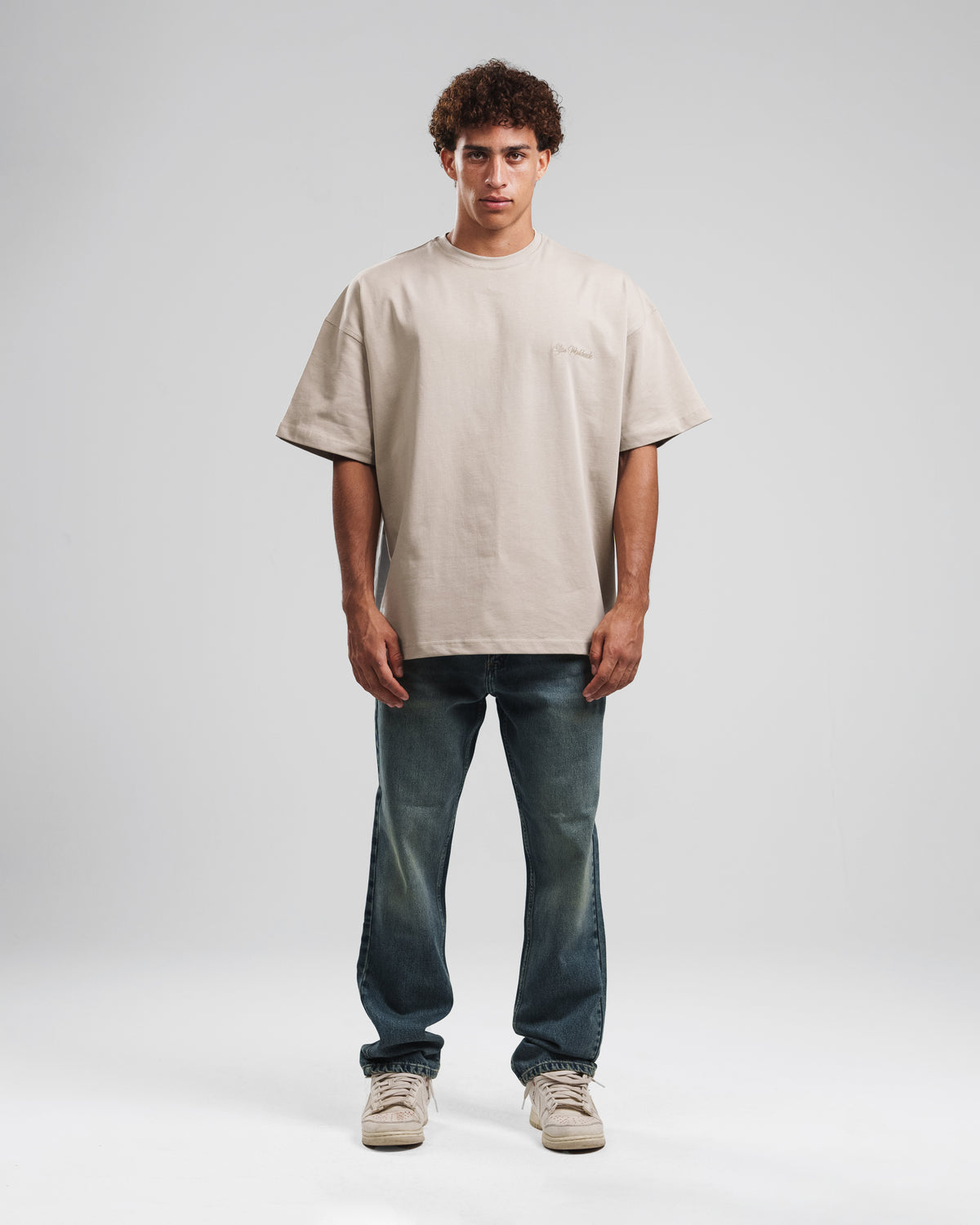 TAPERED STRAIGHT JEANS