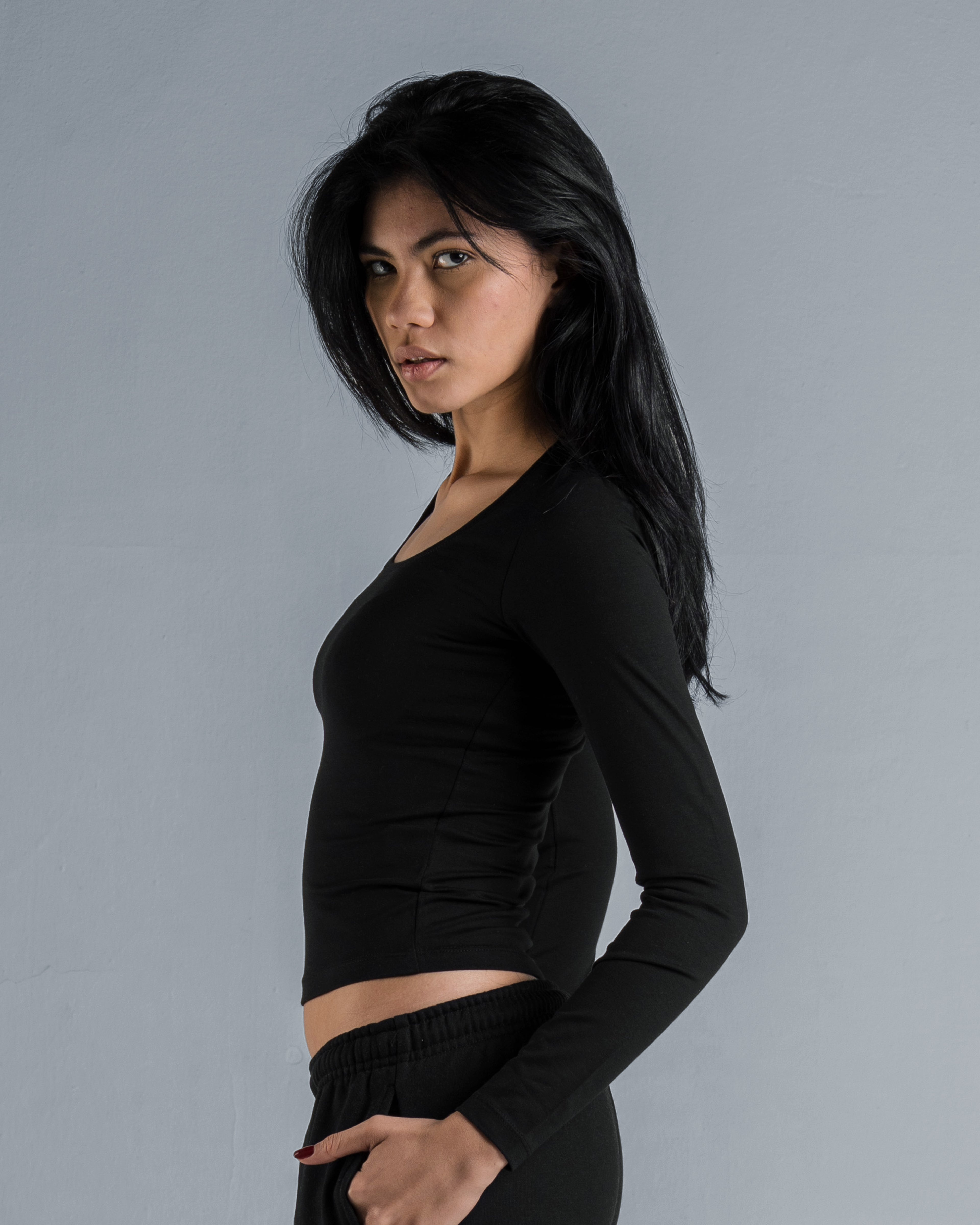 SCOOP NECK LONG SLEEVE