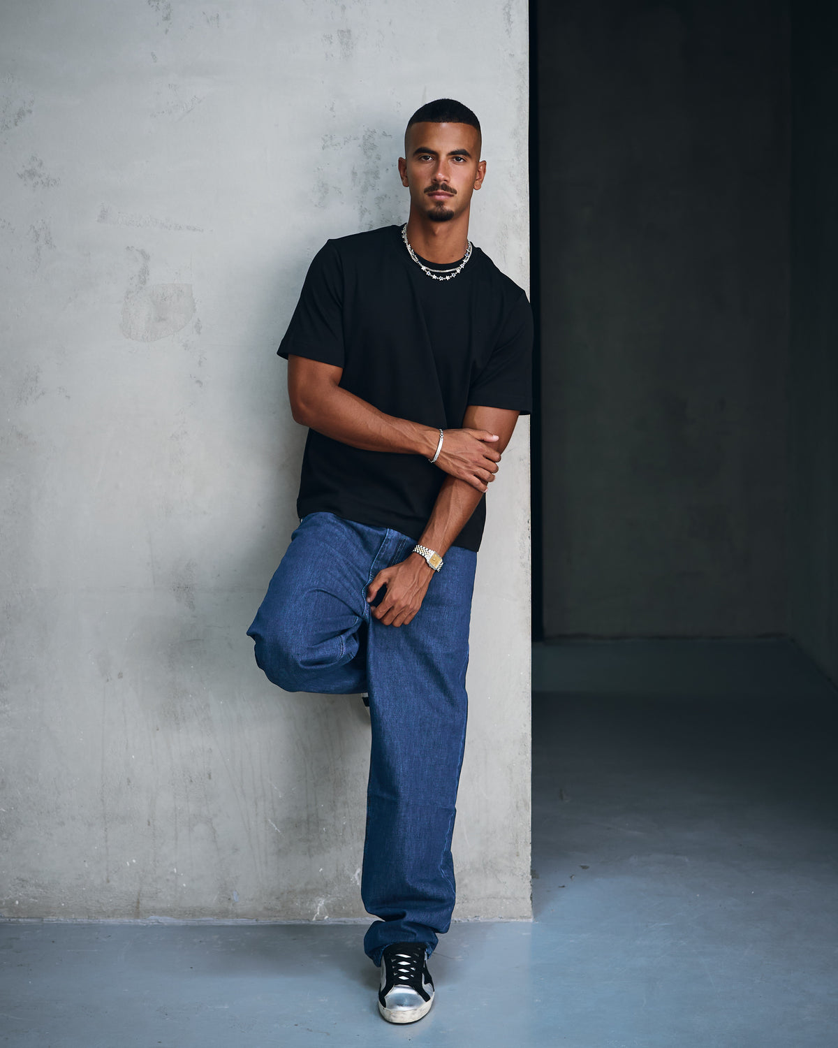 The Boxy Black Tee