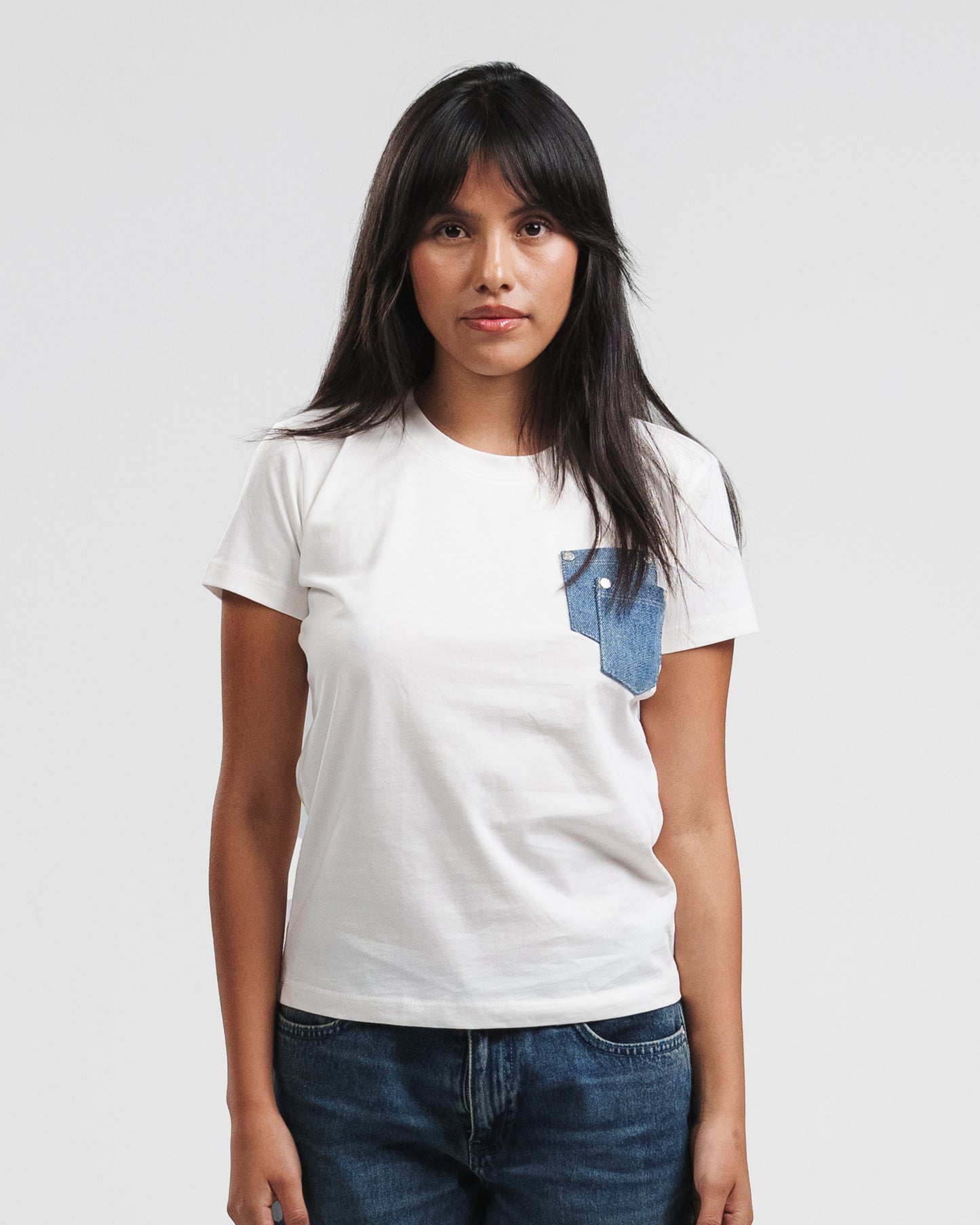 WHITE X BLUE DOUBLE DENIM POCKET TEE