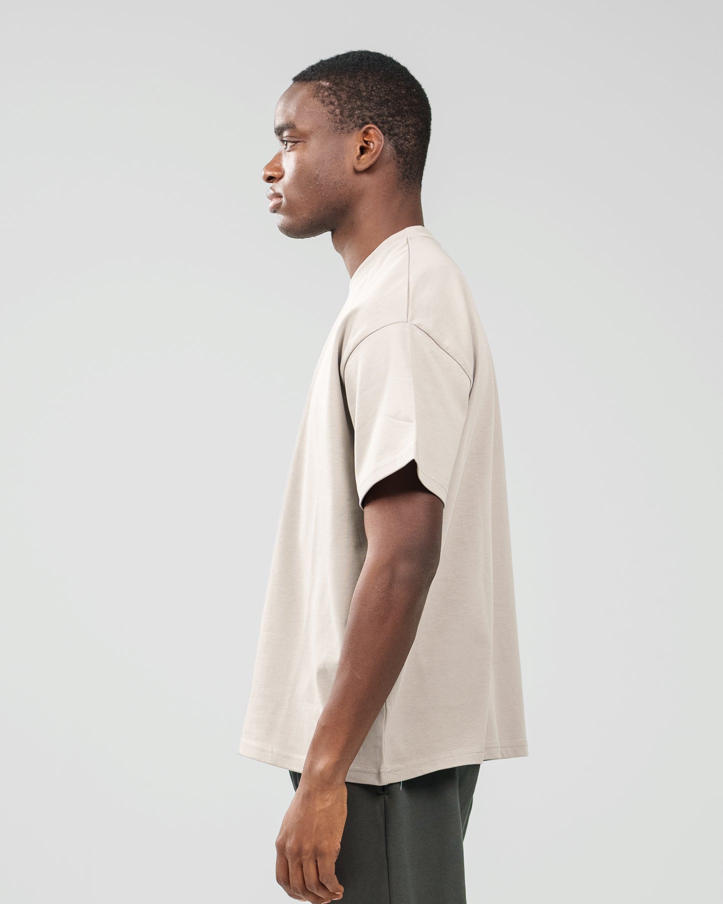 PEBBLE GREY T-SHIRT