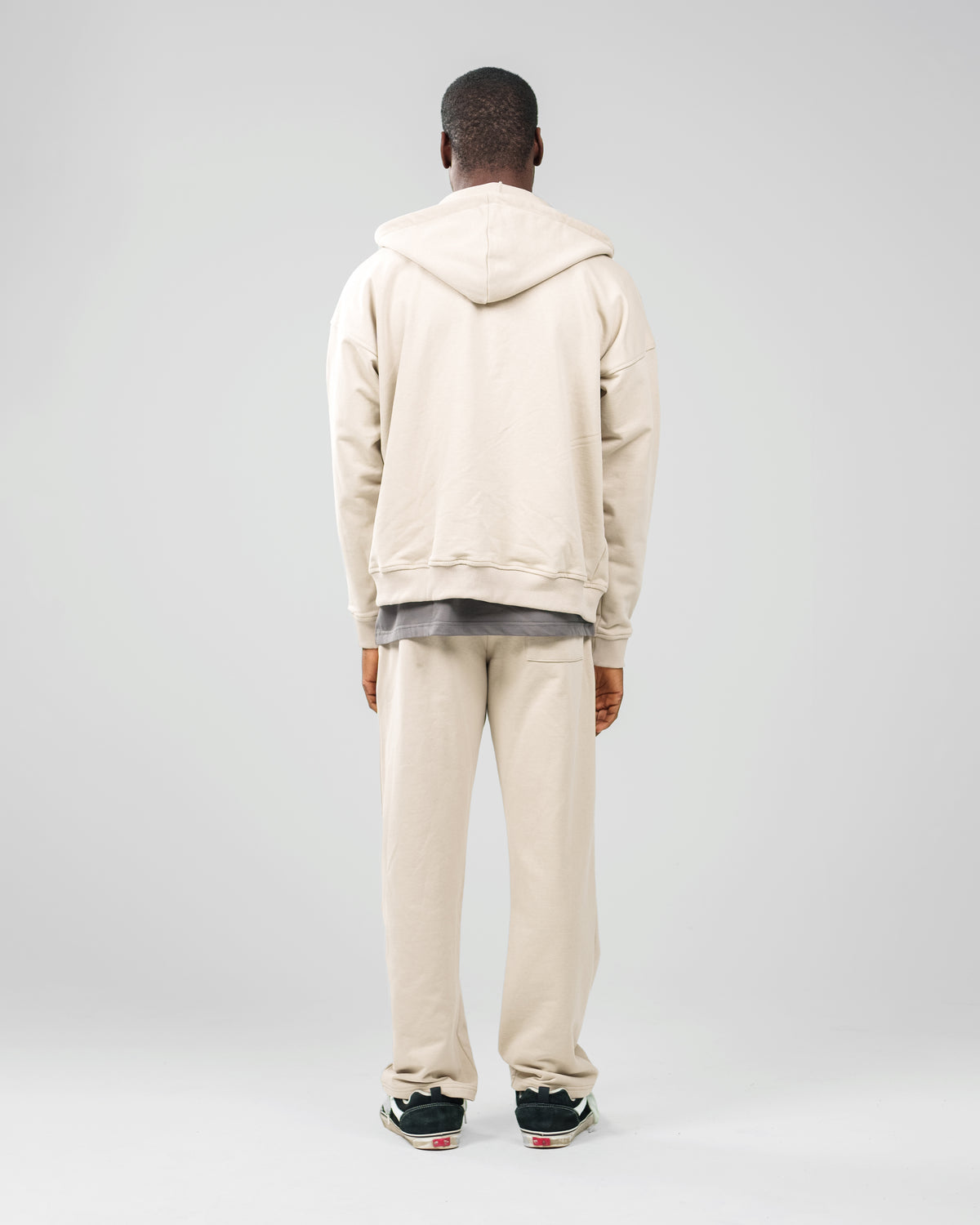 ZIP UP