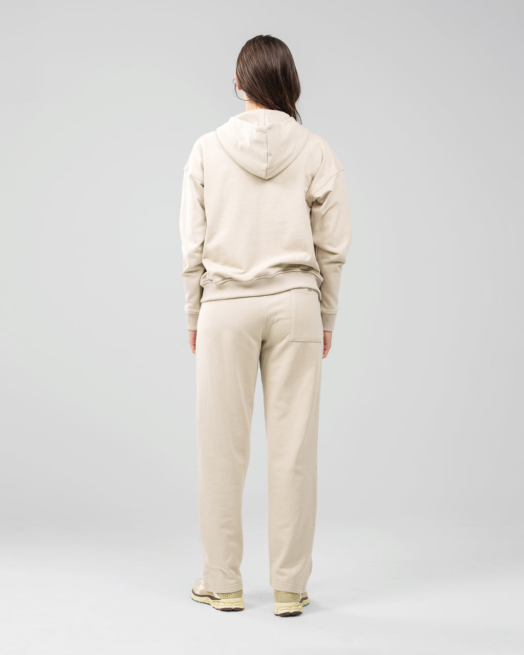 ZIP UP