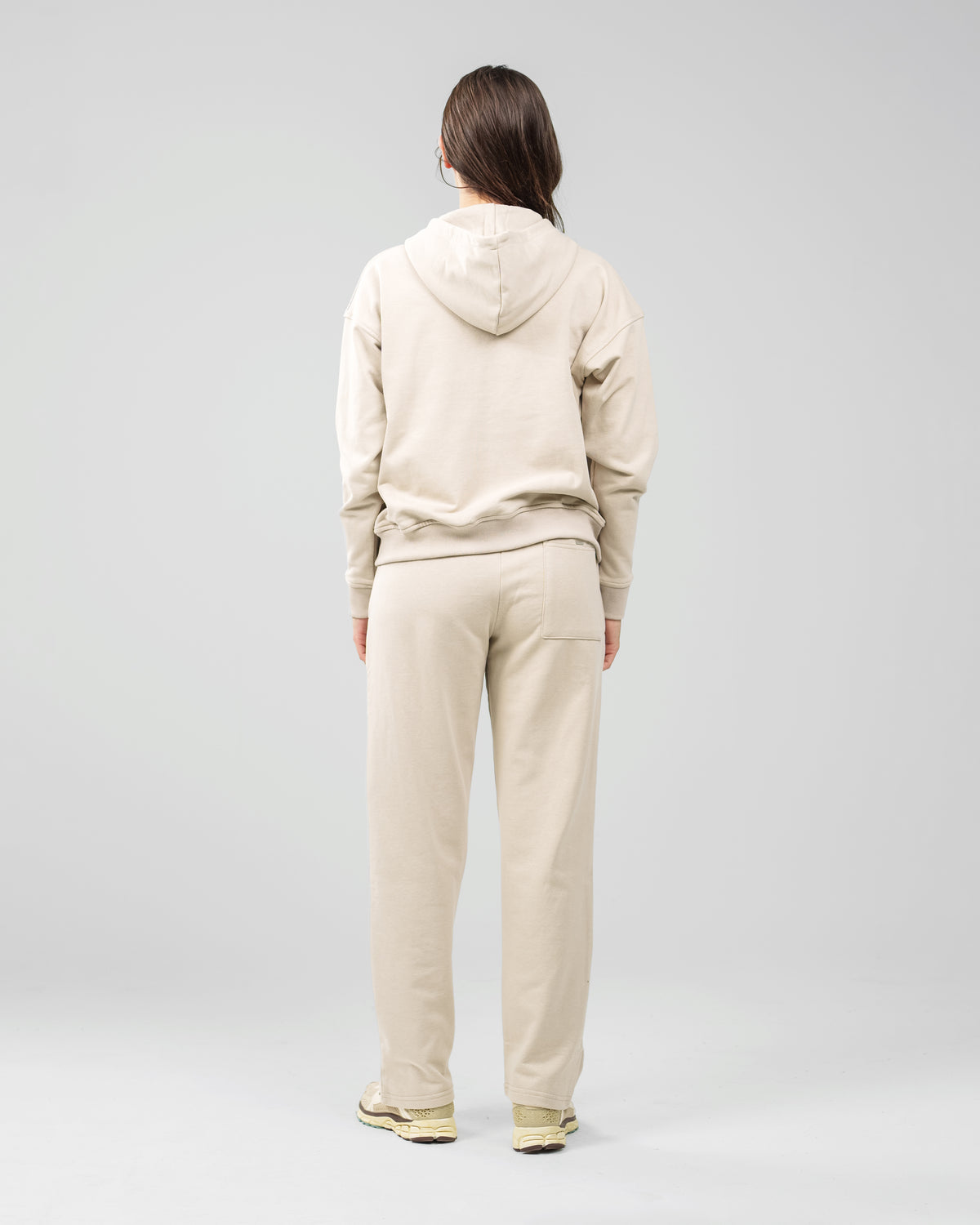 ZIP UP