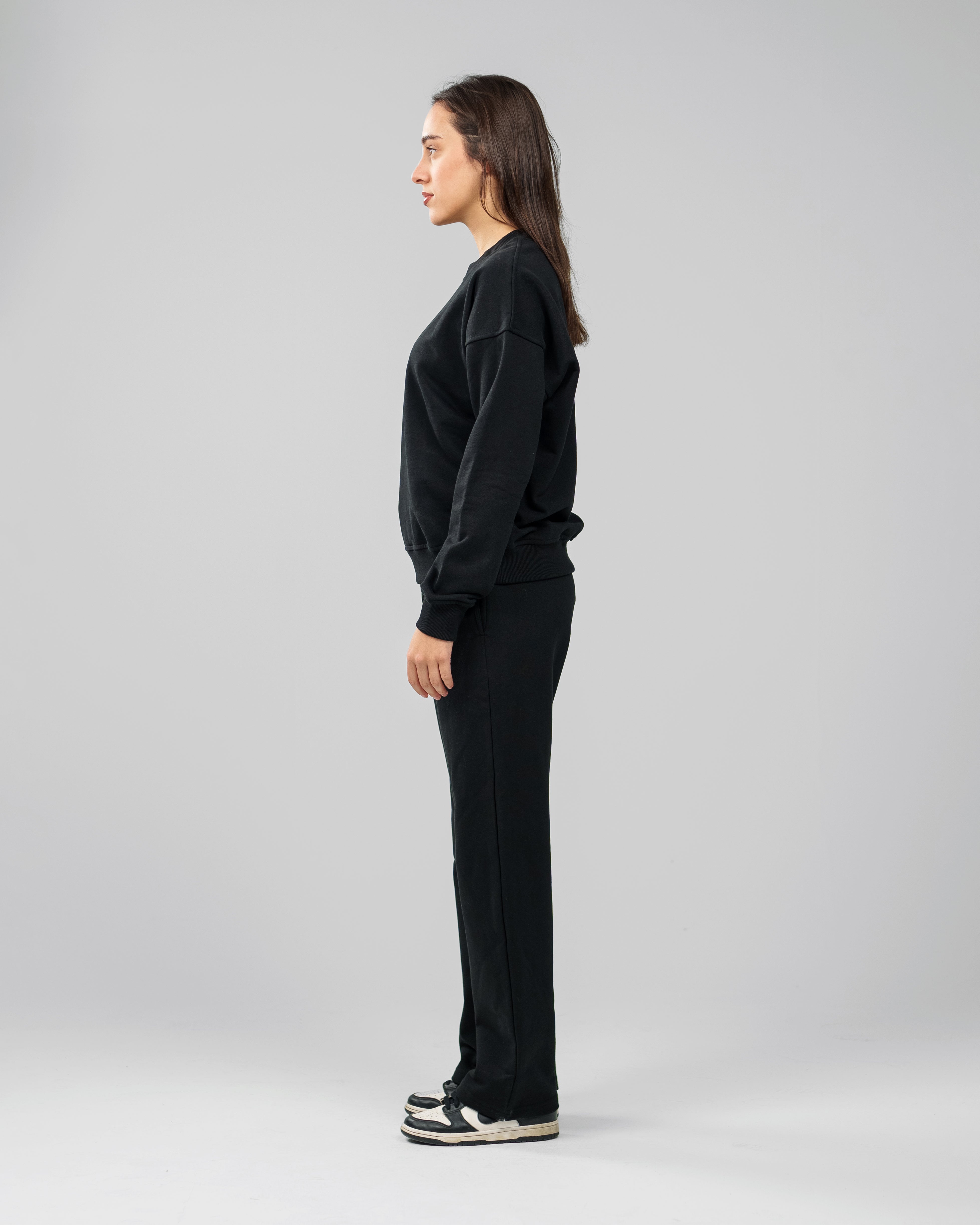 BLACK CREWNECK