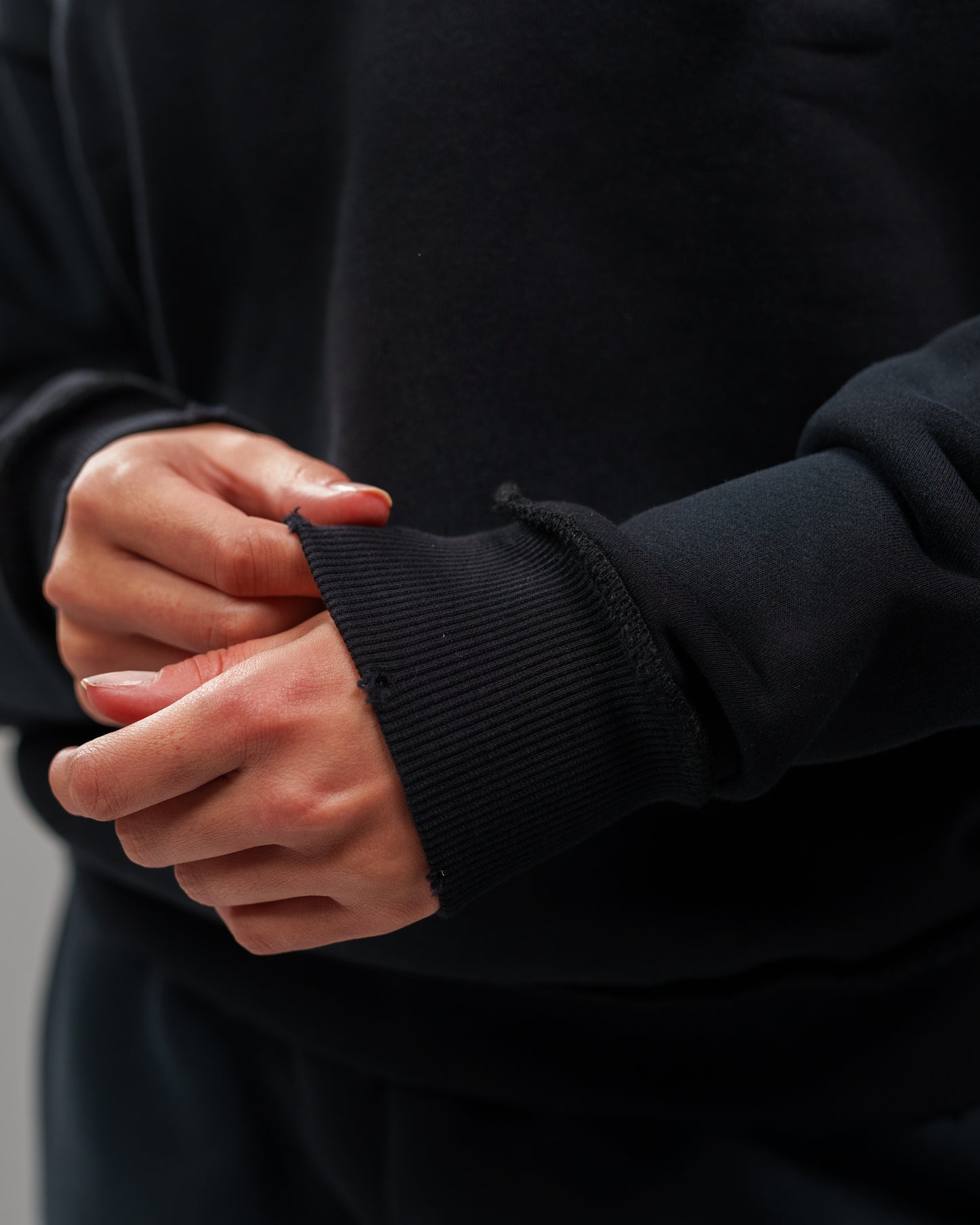 BLACK STONE WASHED DISTRESSED HOODIE