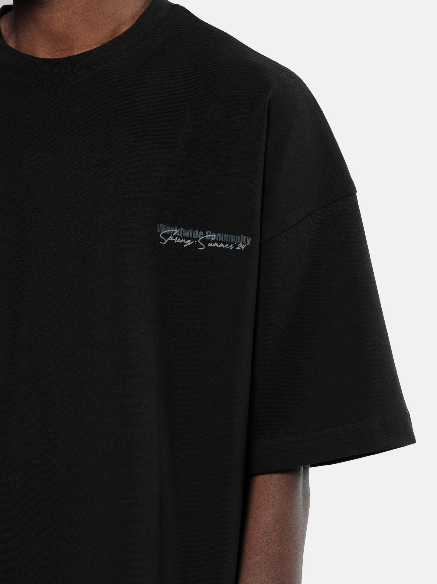 BLACK WORLDWIDE COMMUNITY T-SHIRT