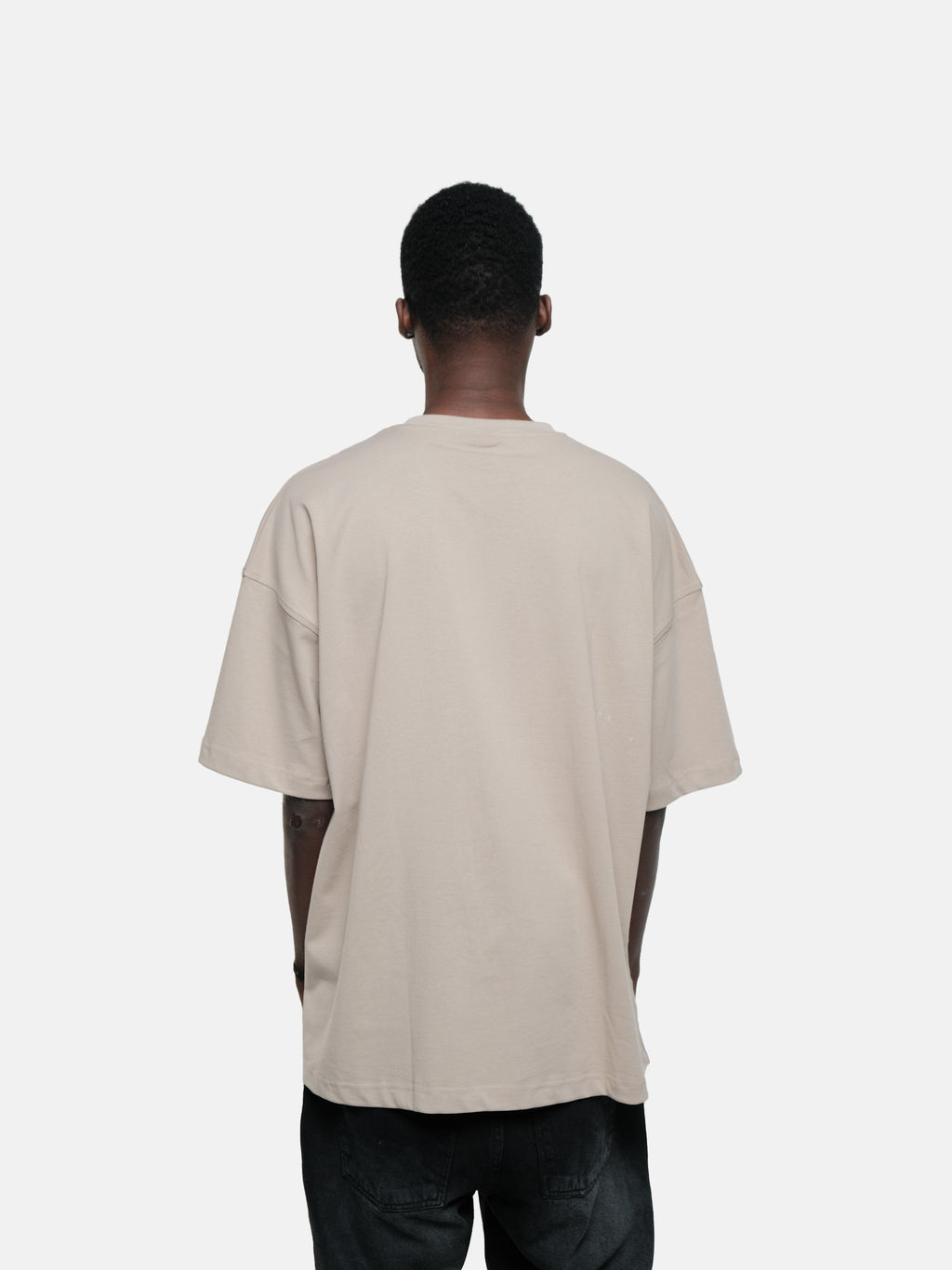 WORLDWIDE EMBROIDERED T-SHIRT
