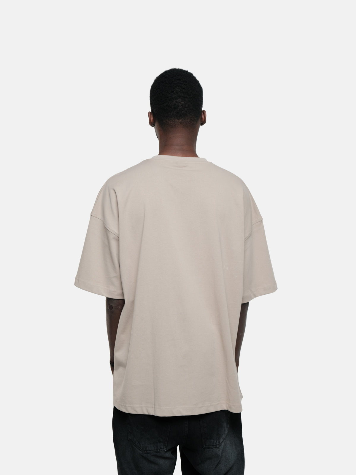 WORLDWIDE EMBROIDERED T-SHIRT