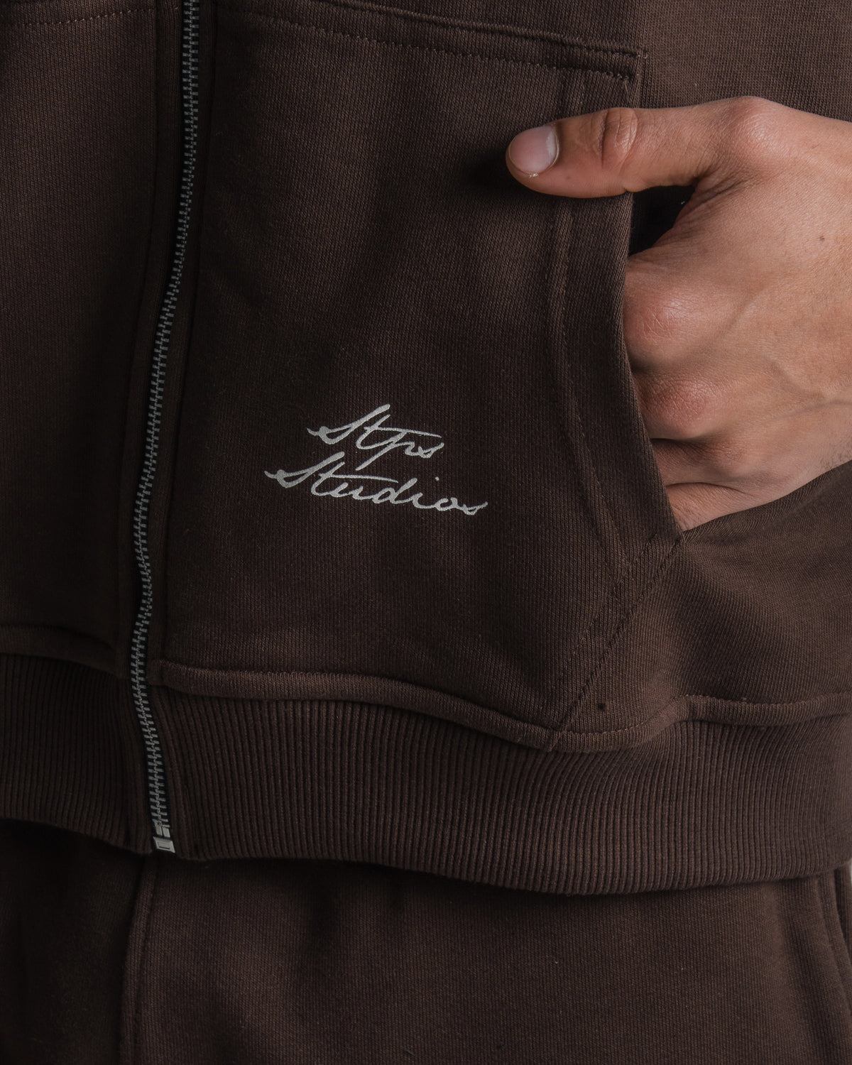 CD ZIP UP