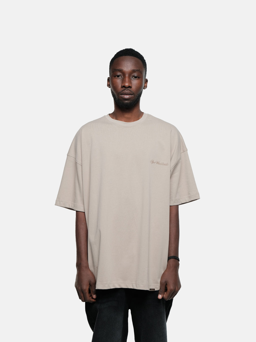 WORLDWIDE EMBROIDERED T-SHIRT