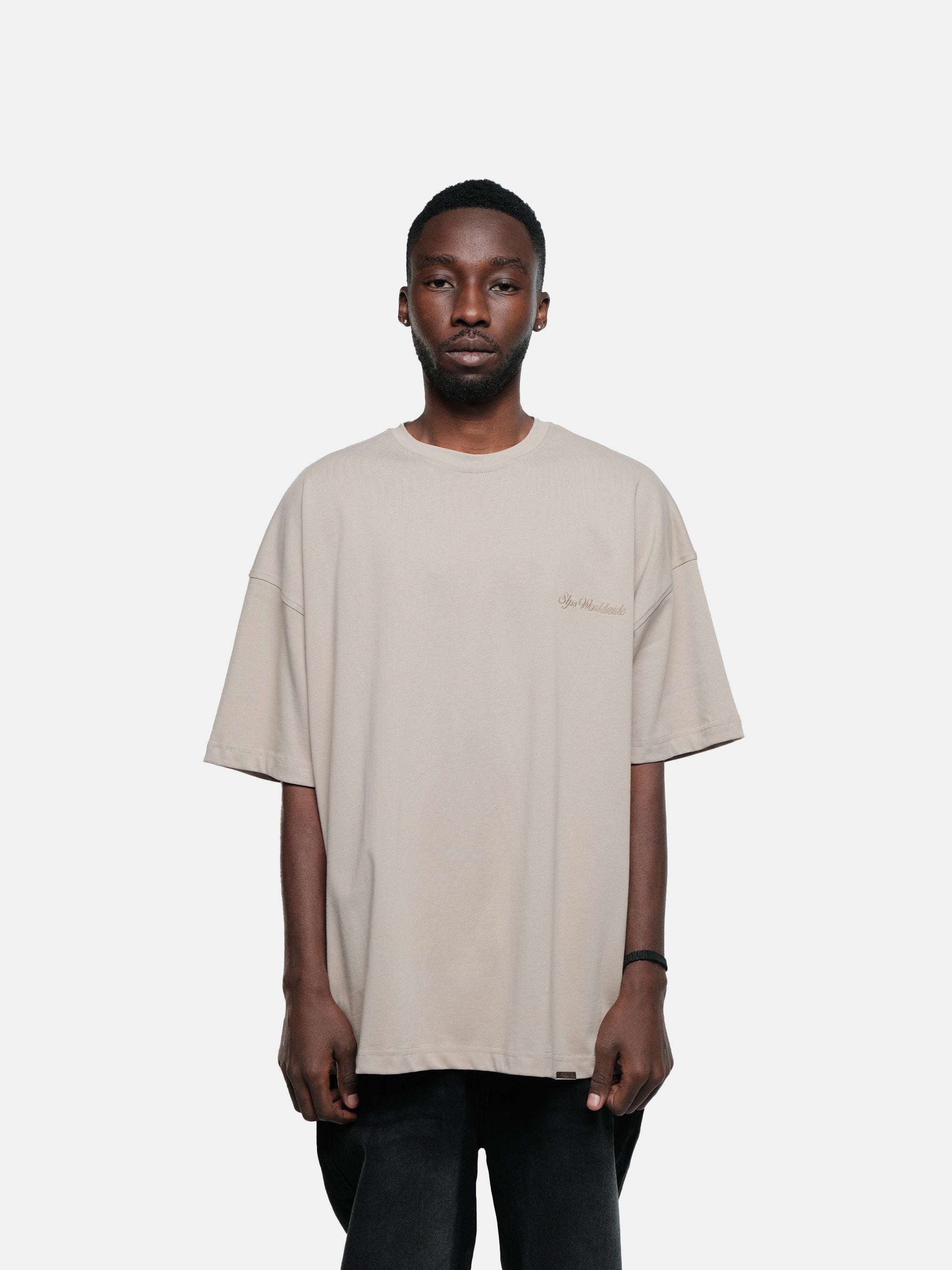 WORLDWIDE EMBROIDERED T-SHIRT