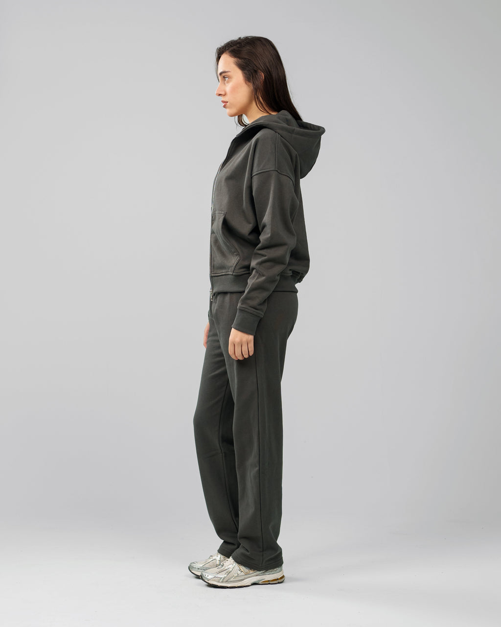 ZIP UP