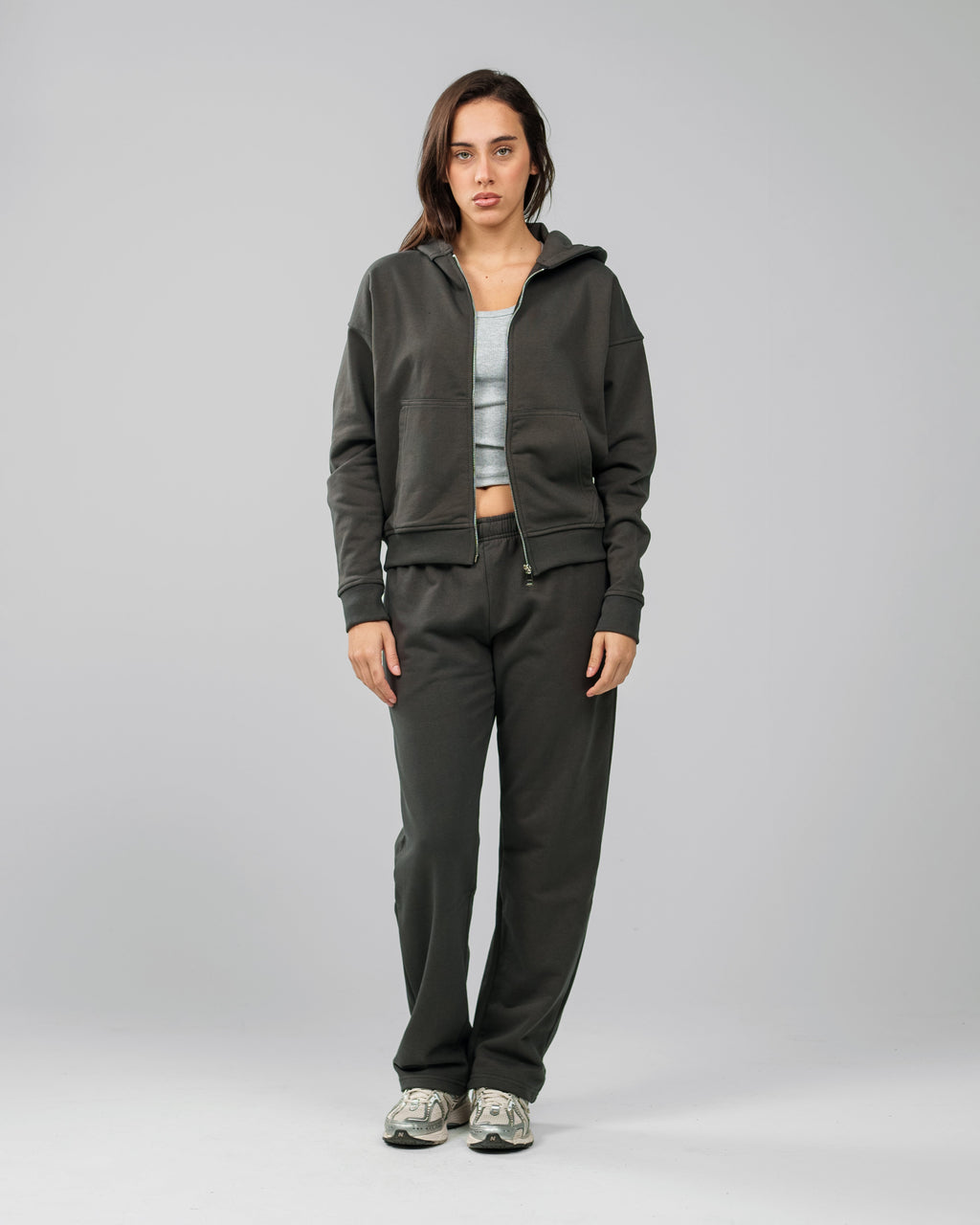 ZIP UP