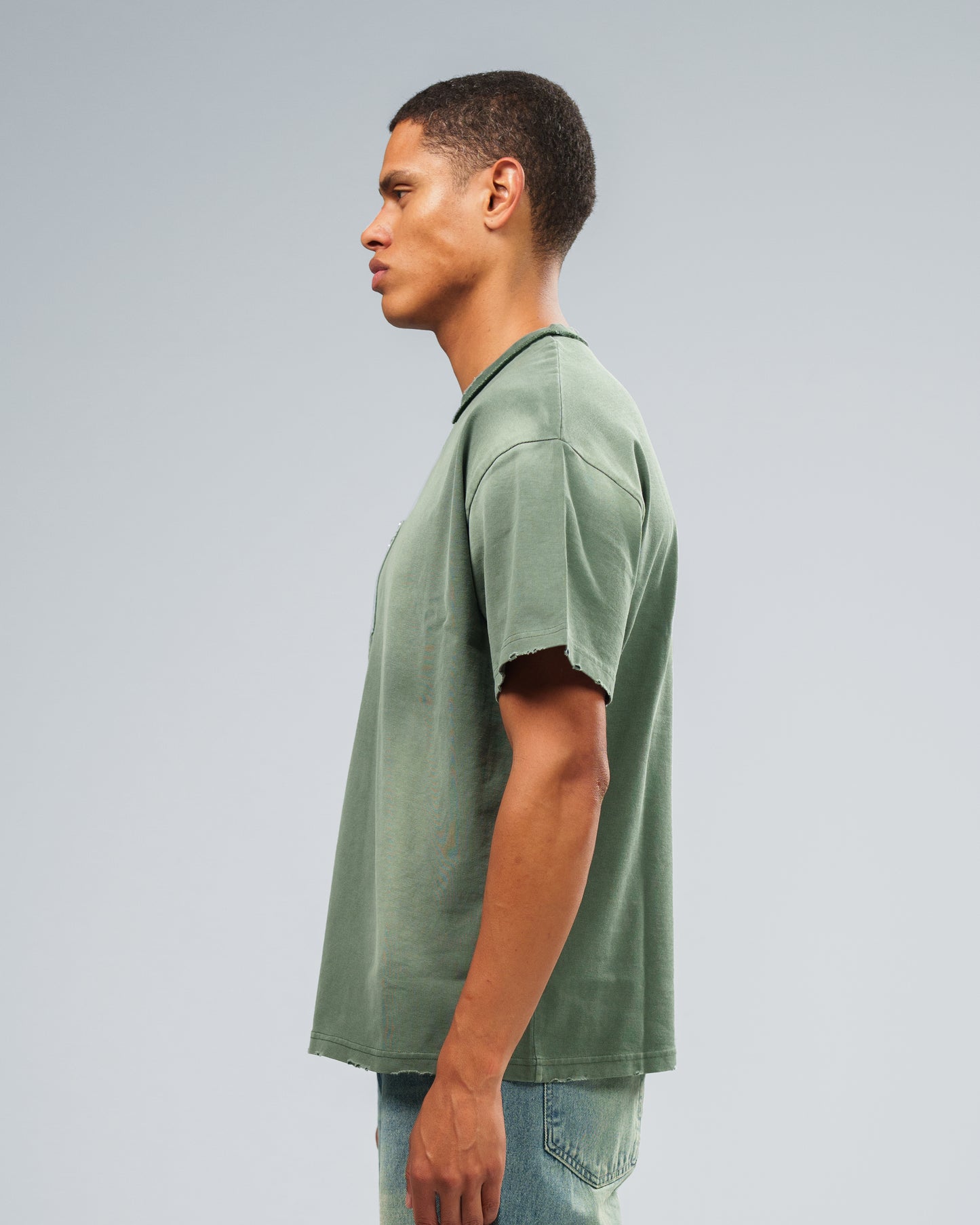 FOREST GREEN STONE WASHED DOUBLE POCKET T-SHIRT