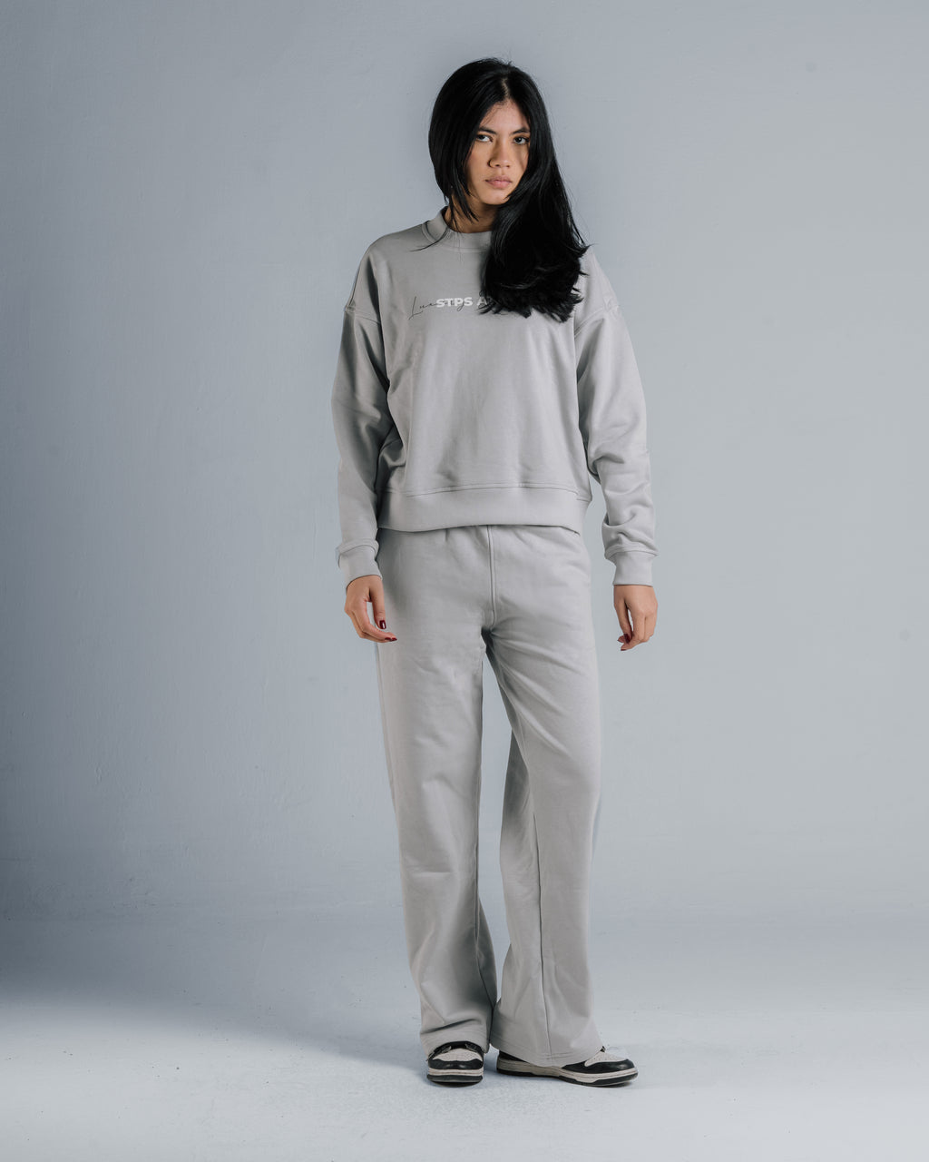 CD CREWNECK