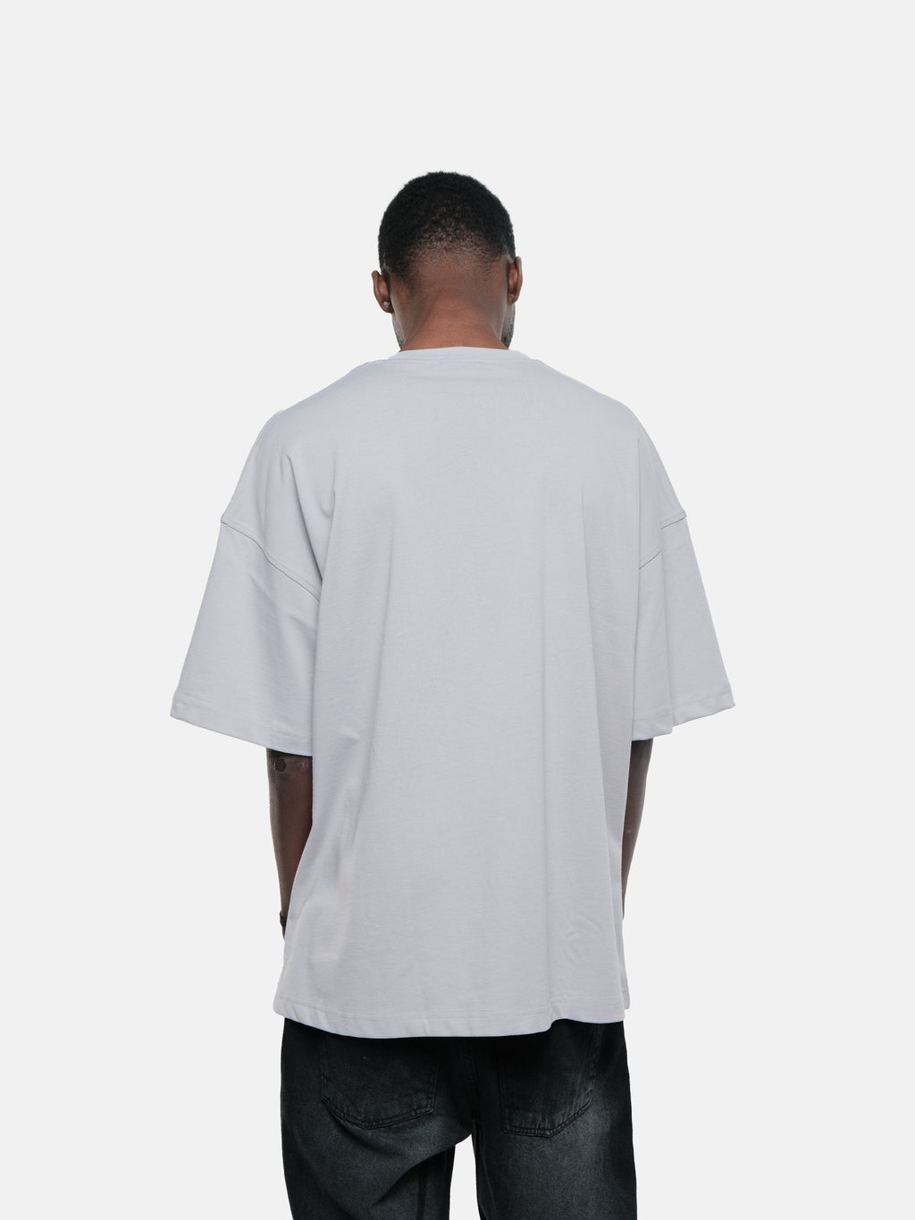 WORLDWIDE EMBROIDERED T-SHIRT