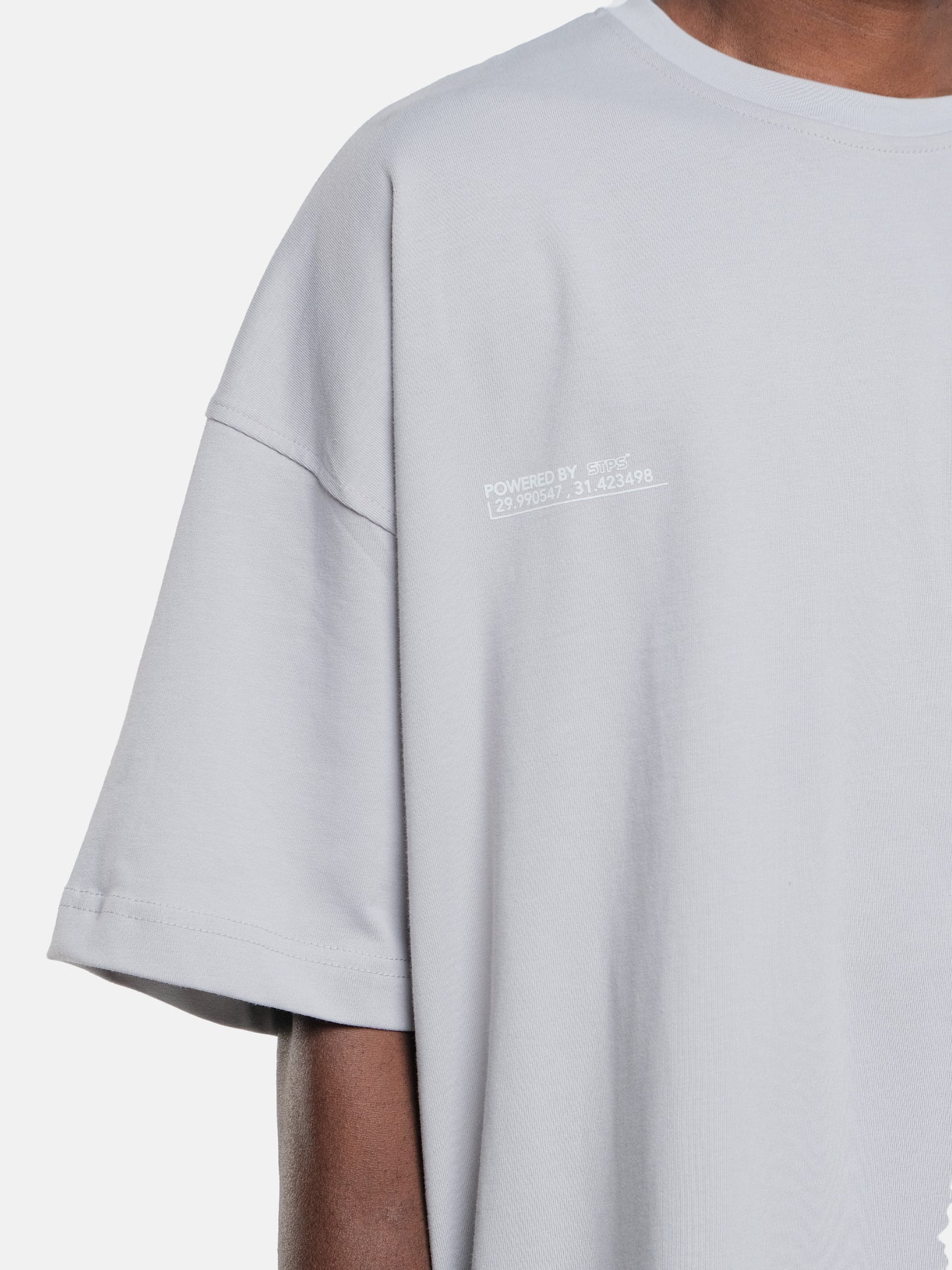 LIGHT GREY WORLDWIDE COMMUNITY T-SHIRT