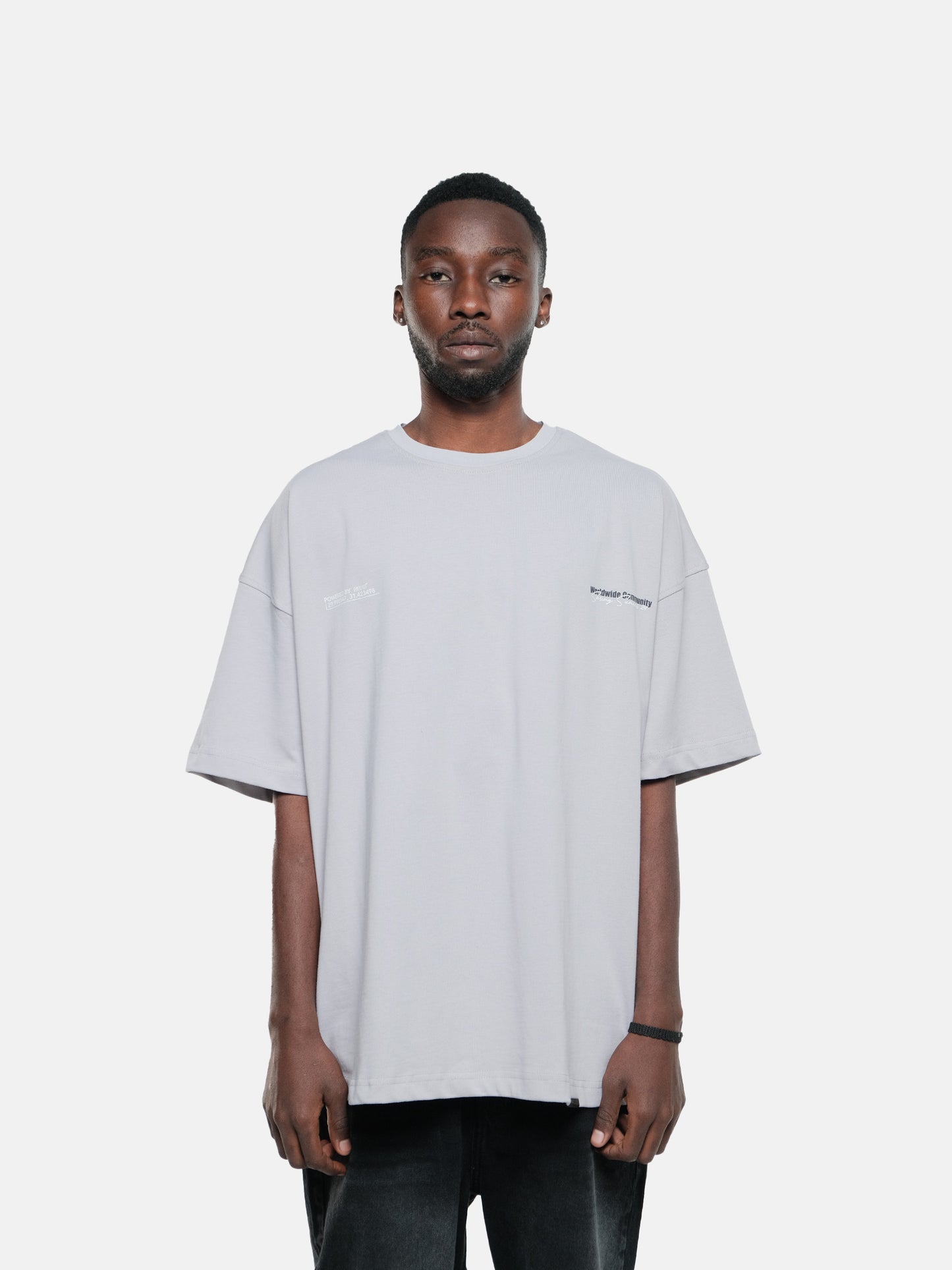 LIGHT GREY WORLDWIDE COMMUNITY T-SHIRT