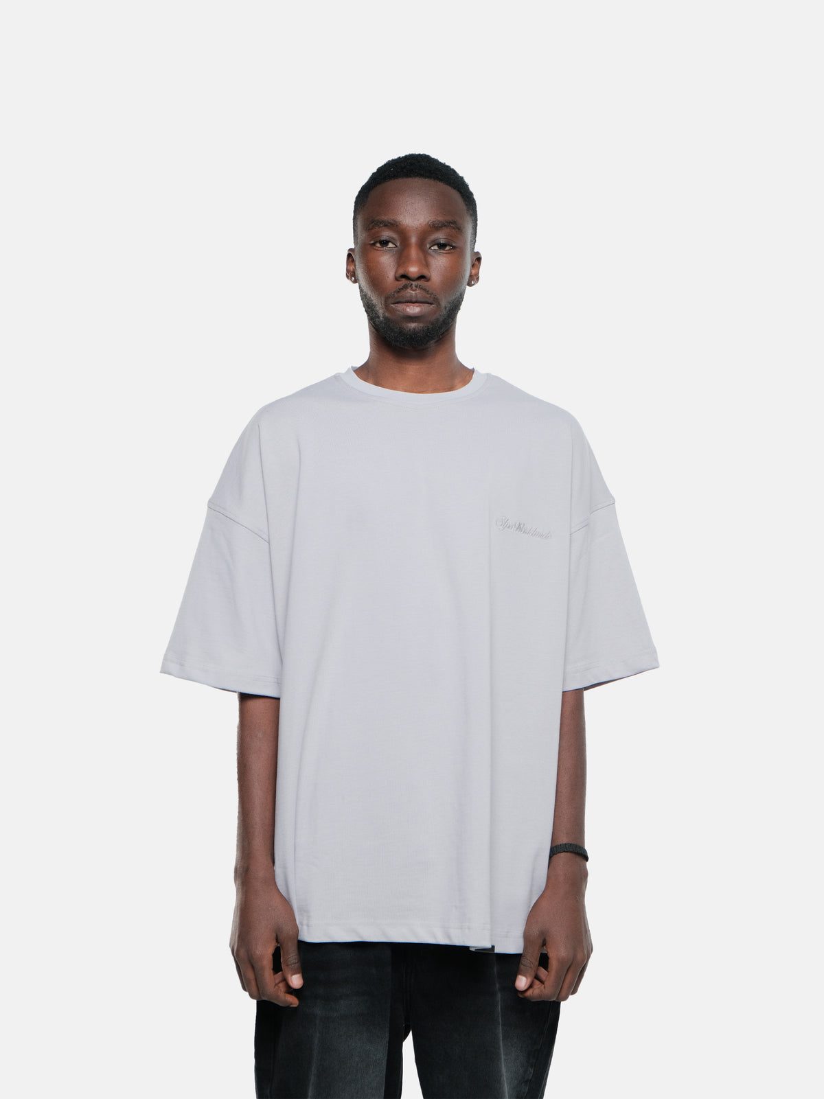 WORLDWIDE EMBROIDERED T-SHIRT