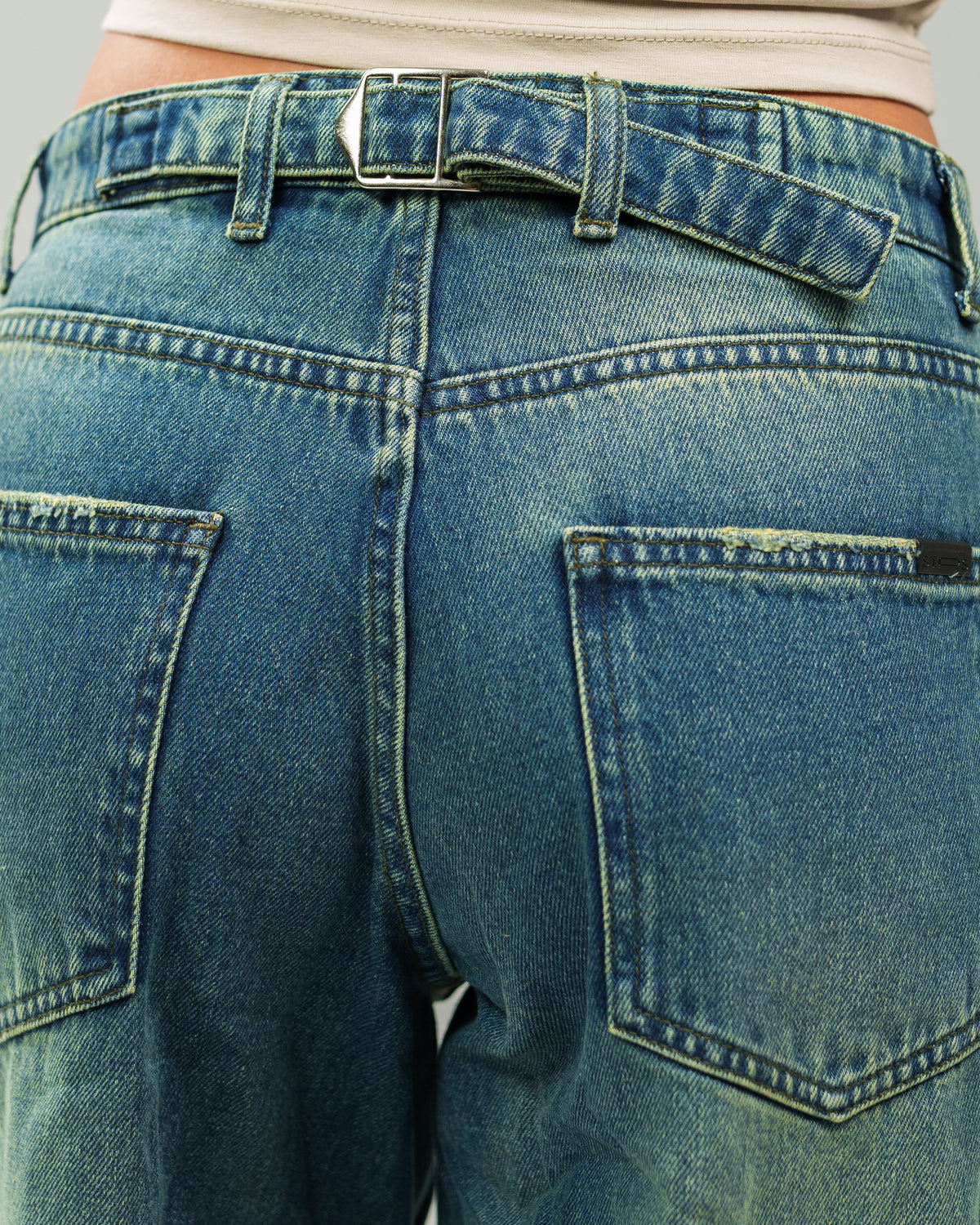 ULTRA BAGGY JEANS