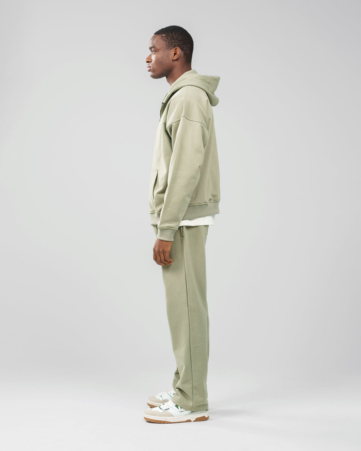 ZIP UP