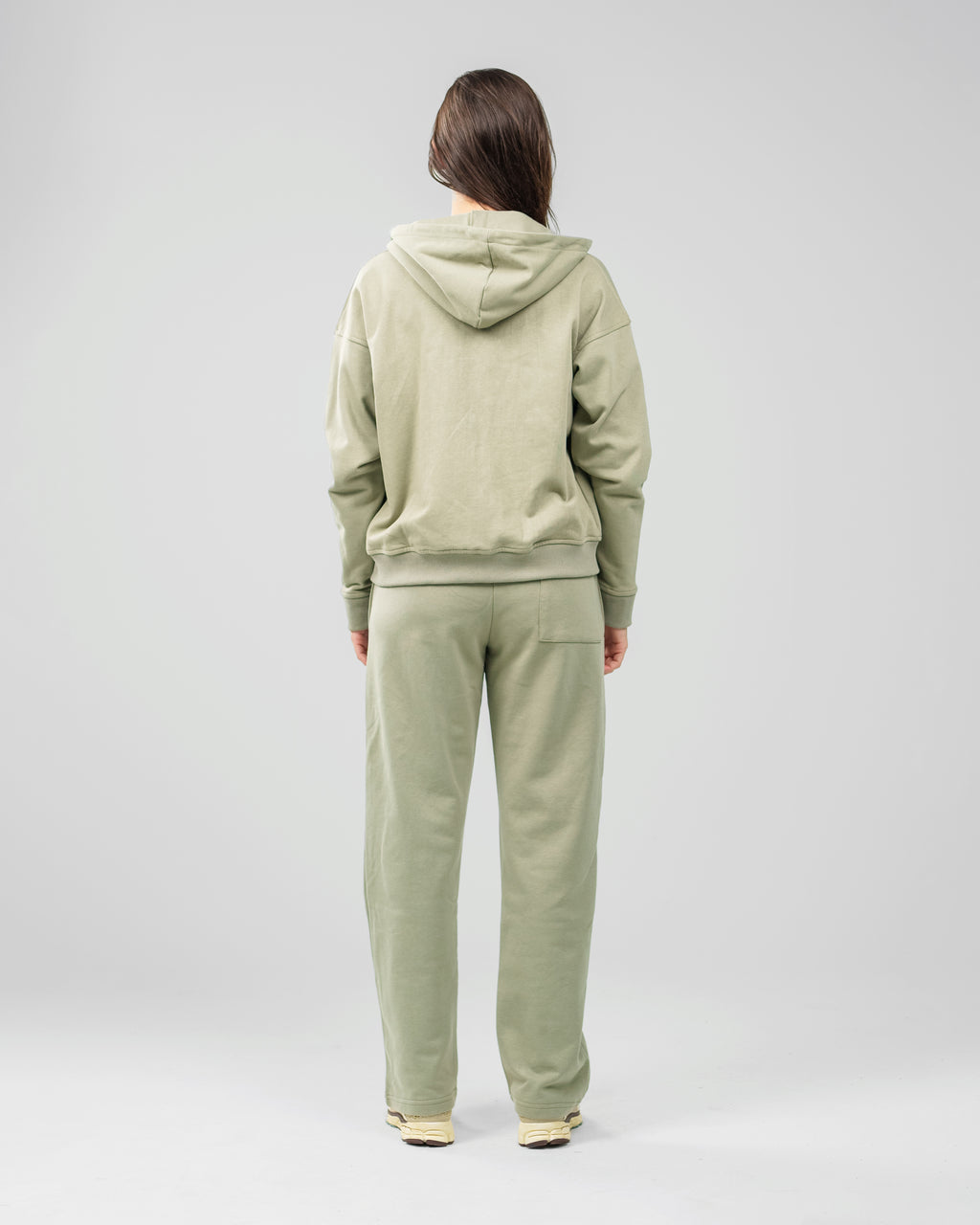 ZIP UP
