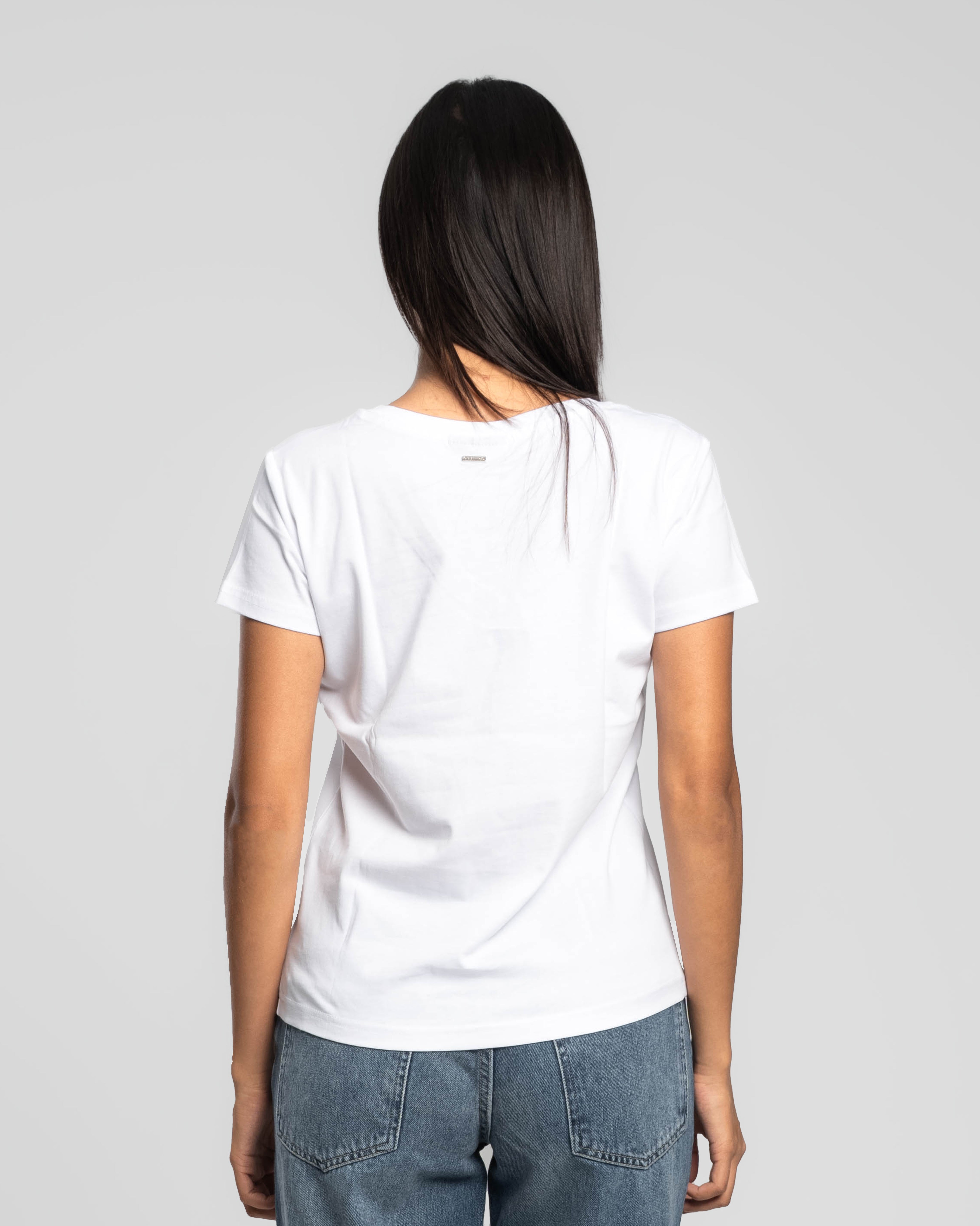 WHITE V-NECK T-SHIRT