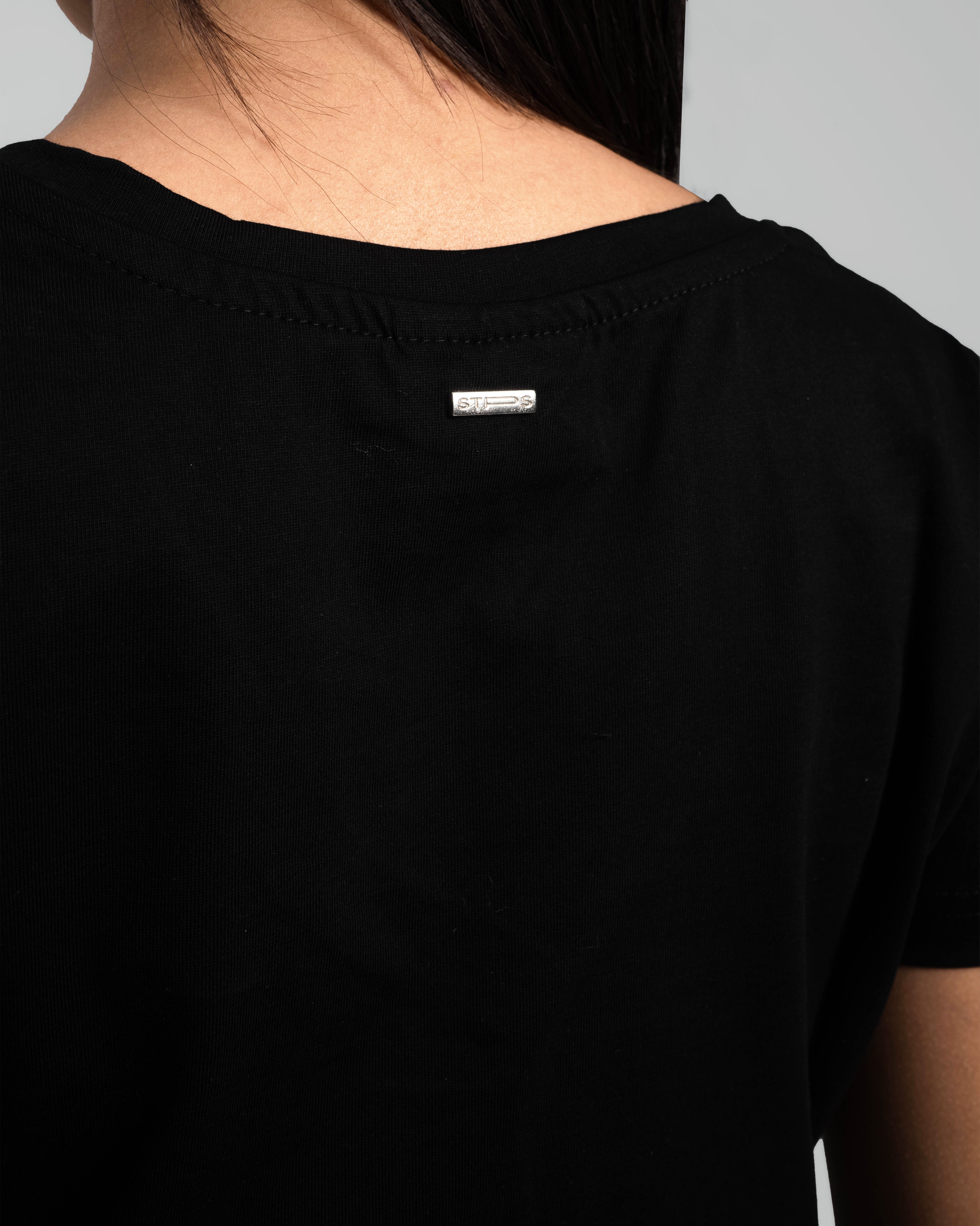 BLACK V-NECK T-SHIRT