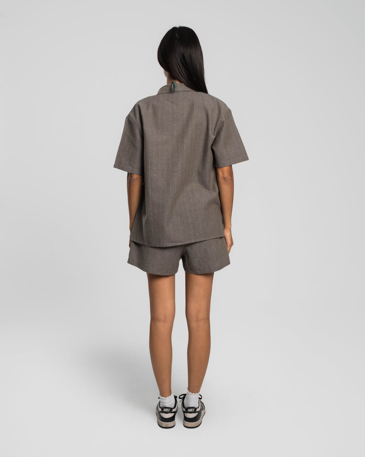 DUSTY OLIVE PINSTRIPED LINEN SHORTS