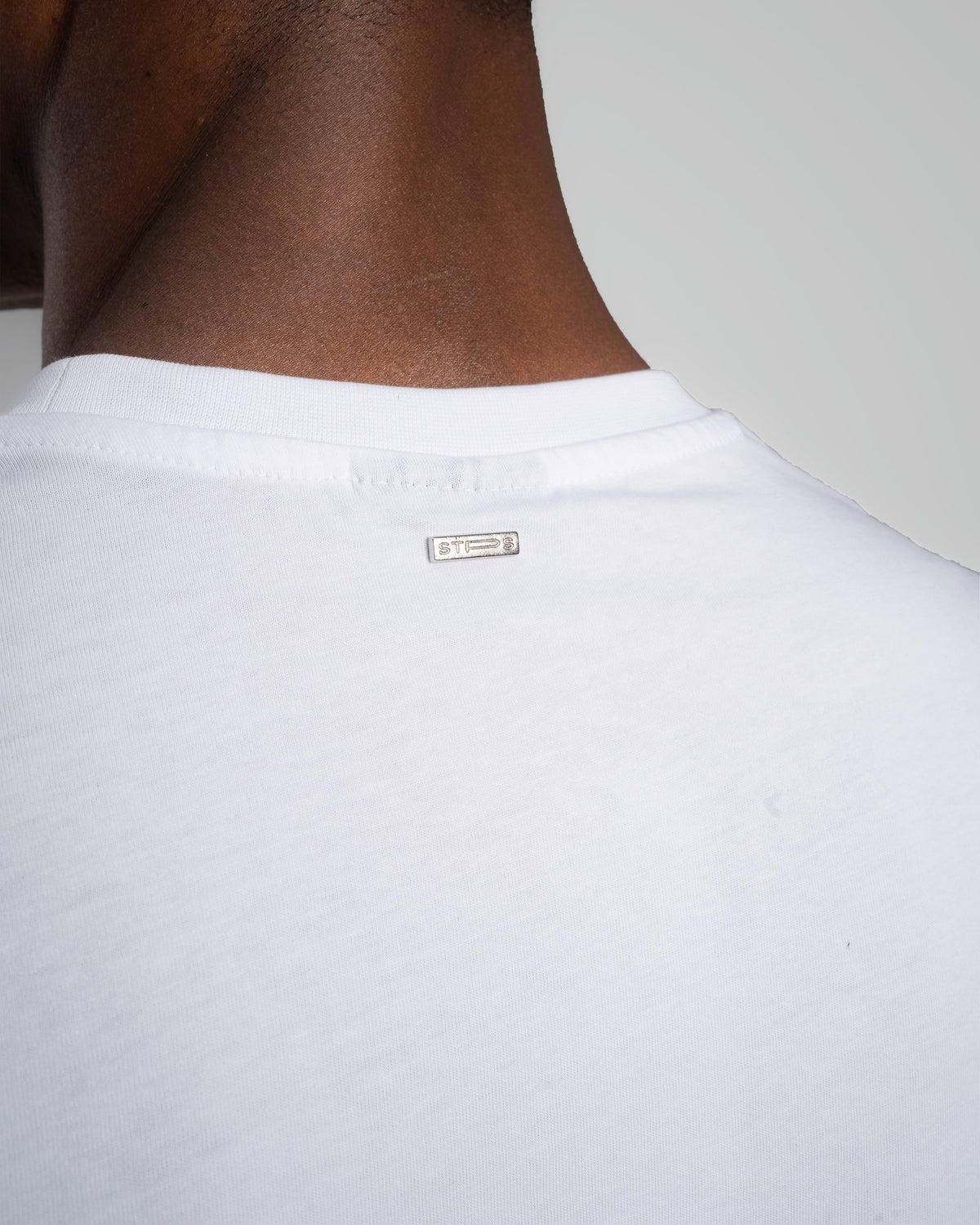 REGULAR FIT T-SHIRT